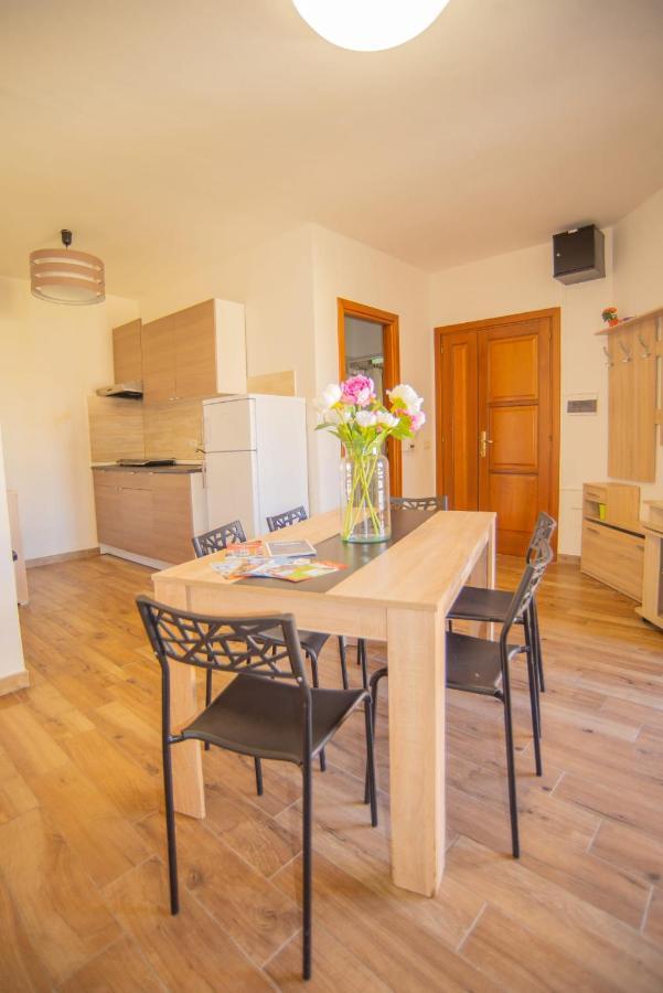 Valery Apartments อาลเกโร ภายนอก รูปภาพ